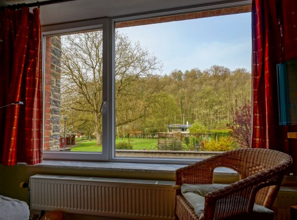 Cost of Fiberglass Window Repair in Katy
